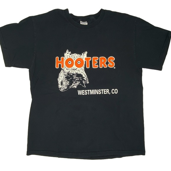 Hooters Restaurant Westminster Denver Colorado Black T-Shirt - Picture 1 of 7